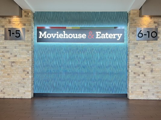 Moviehouse & Eatery by Cinépolis SW Austin by null
