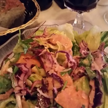 La Maison Grecque - Amazing house salad and dressing - Greek Near Me - Montreal, Quebec