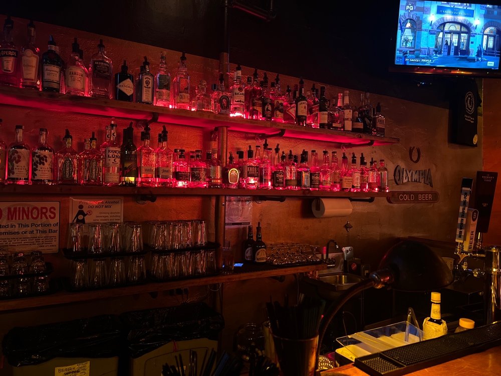 LUCKY HORSESHOE LOUNGE TEMP. CLOSED 29 Photos & 29 Reviews 2524 SE Clinton St, Portland