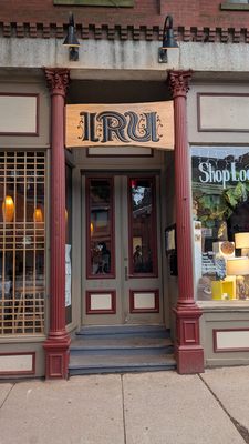 Iru by null