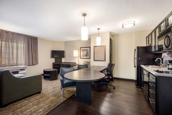 Sonesta Simply Suites Las Vegas Convention Center by null