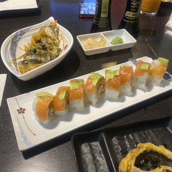 Super Sushi - Salmon Roll Soft Shell Crab - Sushi Bars Near Me - Las Vegas, Nevada Super Sushi - Salmon Roll Soft Shell Crab - Sushi Bars Near Me - Las Vegas, Nevada
