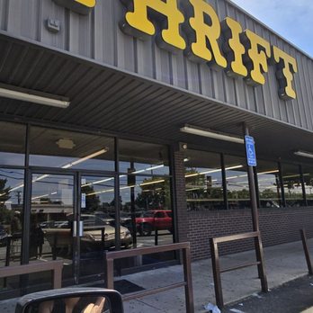 Thrifty's Thrift Store Center - Entrance to the store, lots of parking - Thrift Stores Near Me - Alexandria, Virginia Thrifty's Thrift Store Center - Entrance to the store, lots of parking - Thrift Stores Near Me - Alexandria, Virginia