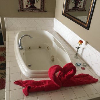 Snowflake Inn - Hotels Near Me - Jackson, New Hampshire