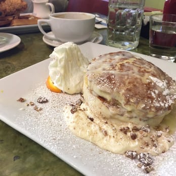 Bella's Cafe - Sticky bun French toast - Breakfast & Brunch Near Me - New Haven, Connecticut Bella's Cafe - Sticky bun French toast - Breakfast & Brunch Near Me - New Haven, Connecticut