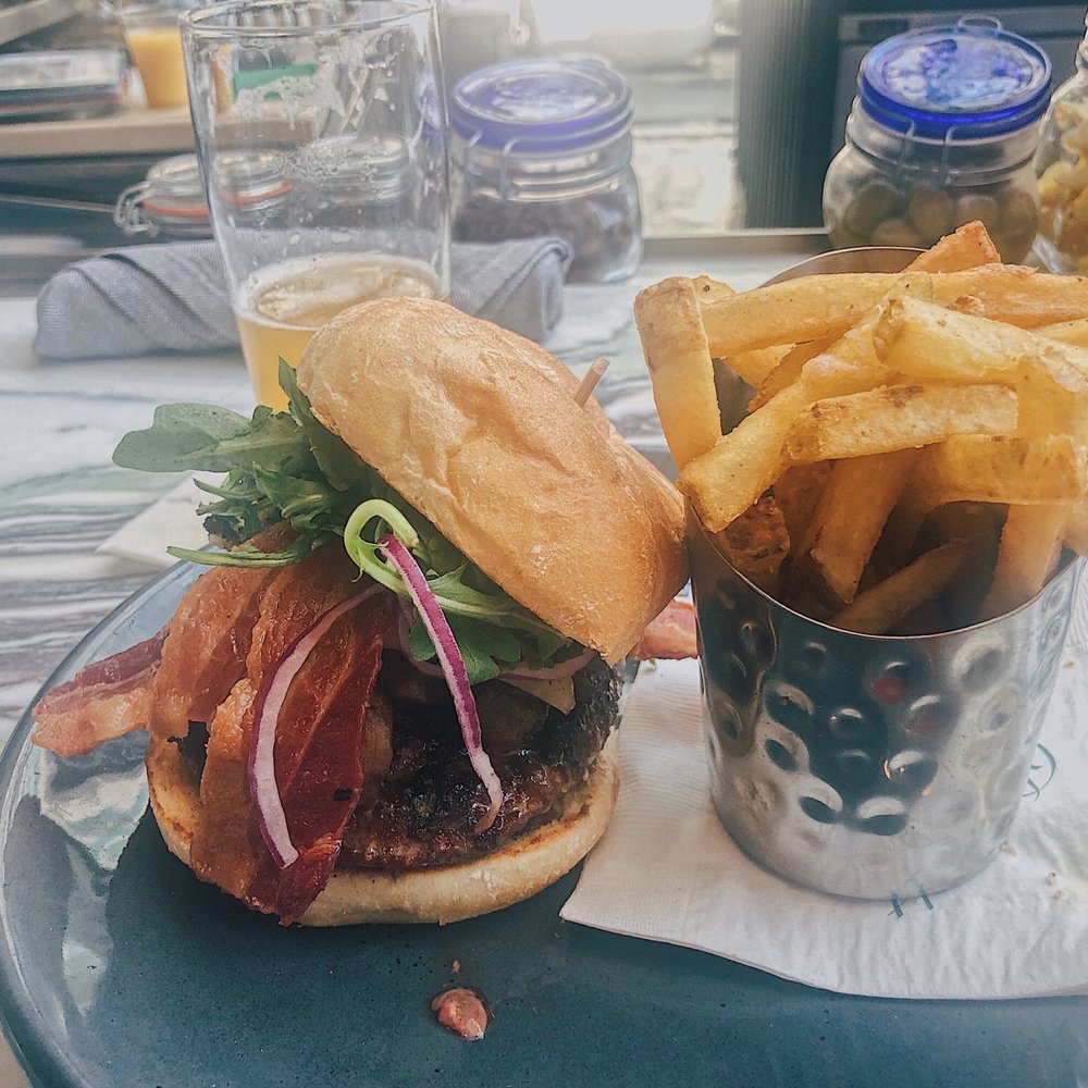 Driftlight Lounge - Driftlight Burger - Cocktail Bars Near Me - Tampa, Florida