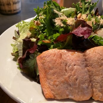 10 Barrel Brewing - Asparagus salad with salmon - Breweries Near Me - Boise, Idaho 10 Barrel Brewing - Asparagus salad with salmon - Breweries Near Me - Boise, Idaho