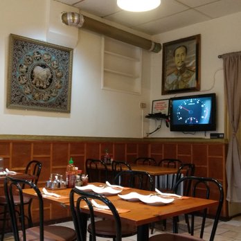 Golden Thai - Thai Near Me - Chicago, Illinois