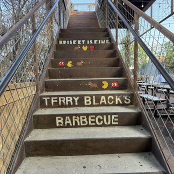 Terry Black's Barbecue - outside | tiktok & insta: @trinhiesworld - Barbeque Near Me - Dallas, Texas Terry Black's Barbecue - outside | tiktok & insta: @trinhiesworld - Barbeque Near Me - Dallas, Texas