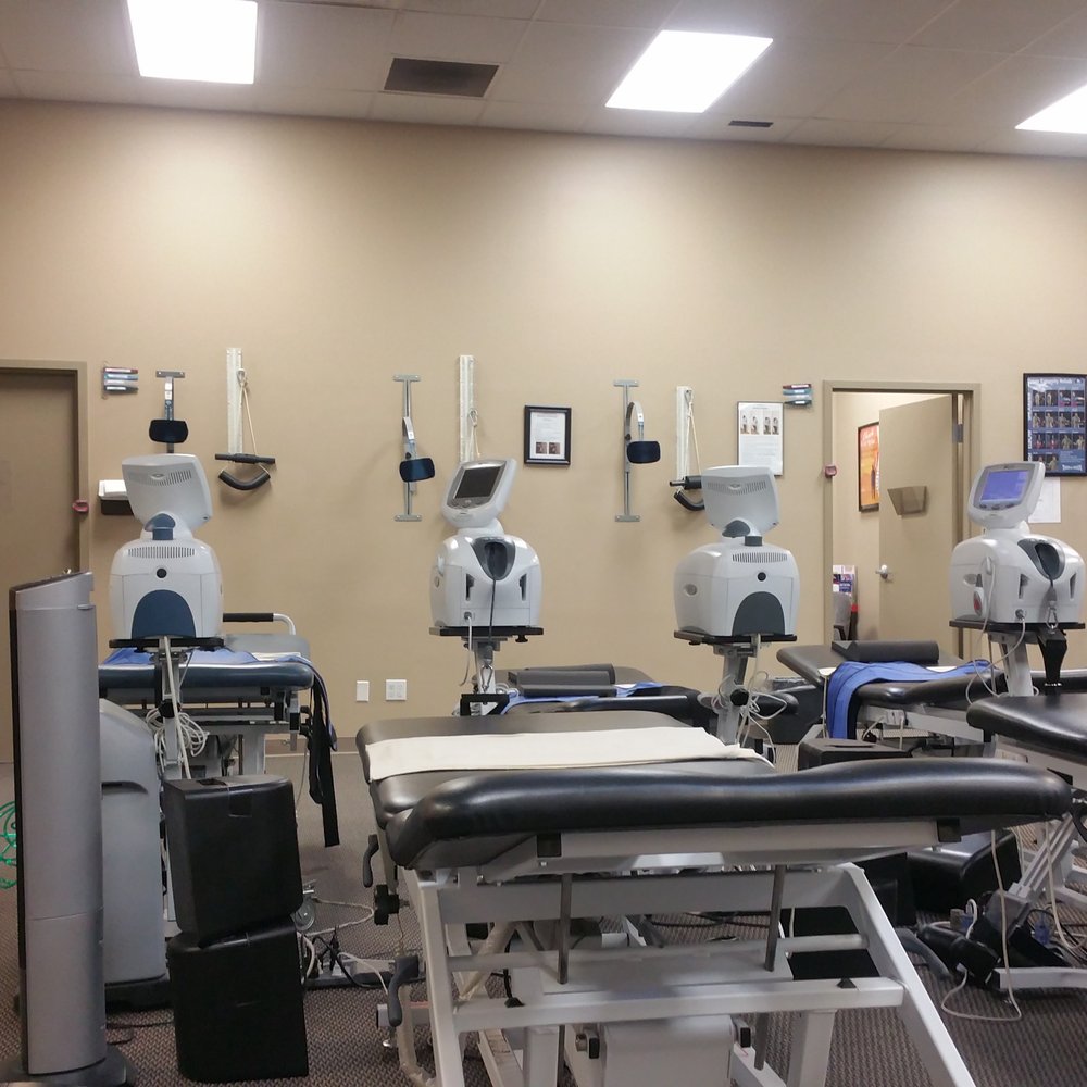 Dynamic Chiropractic - Spacious rehab area - Chiropractors Near Me - Louisville, Kentucky Dynamic Chiropractic - Spacious rehab area - Chiropractors Near Me - Louisville, Kentucky