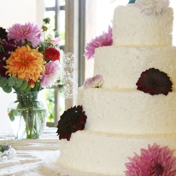 Despi Delite Bakery - the full-length wedding cake- so delicious! - Bakeries Near Me - Seattle, Washington Despi Delite Bakery - the full-length wedding cake- so delicious! - Bakeries Near Me - Seattle, Washington