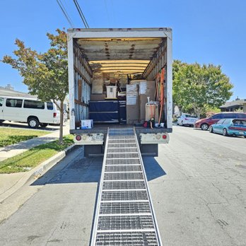 UMOVE - Movers Near Me