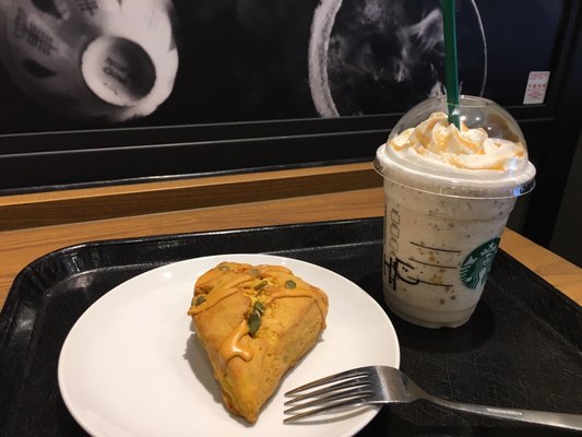 Starbucks Coffee Laque Shijo Karasuma 31 Photos Cafes 下京区四条通室町東入函谷鉾町101 京都市 京都府 Japan Restaurant Reviews Phone Number