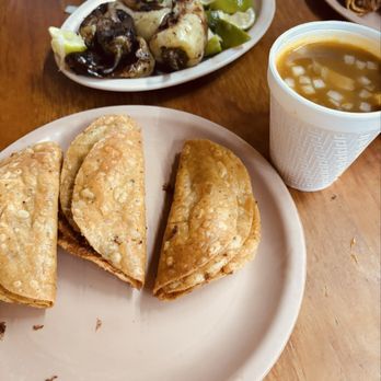 Tacos de Barbacoa Omar Carlos - Que rico están - Mexican Near Me - Zapopan, JAL Tacos de Barbacoa Omar Carlos - Que rico están - Mexican Near Me - Zapopan, JAL