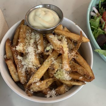Sisters & Co - Truffle Fries - Breakfast & Brunch Near Me - Toronto, Ontario Sisters & Co - Truffle Fries - Breakfast & Brunch Near Me - Toronto, Ontario