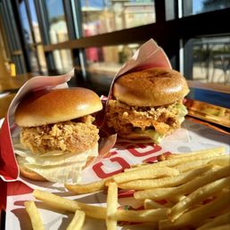 Macho Spicy Chicken Sandwich Macho Spicy Chicken Sandwich