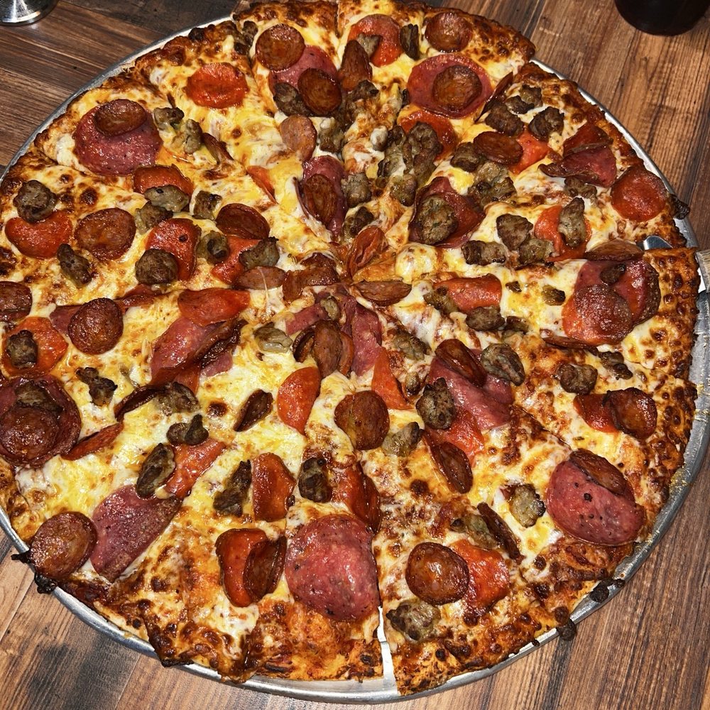 Round Table Pizza Benicia, CA 94510 - Last Updated January 2026 - Yelp