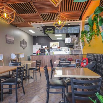 LaBurger - Hot Dogs Near Me - Laval, Quebec