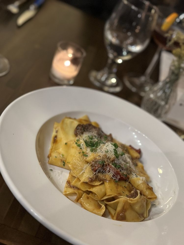 Semo Pasta + Wine Logo