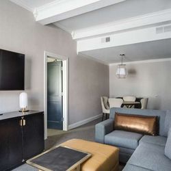The Sire Hotel Lexington, Tapestry Collection by Hilton - Guest room amenity