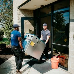 Comfort Solutions - Hauling in new equipment for a replacement installation.