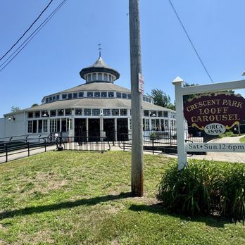 Crescent Park Looff Carousel - Exterior - Carousels Near Me - Riverside, Rhode Island