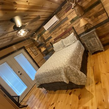 Sugar Hill Cleaning - Air BnB rental cleaned for a client. - Home Cleaning Near Me Sugar Hill Cleaning - Air BnB rental cleaned for a client. - Home Cleaning Near Me