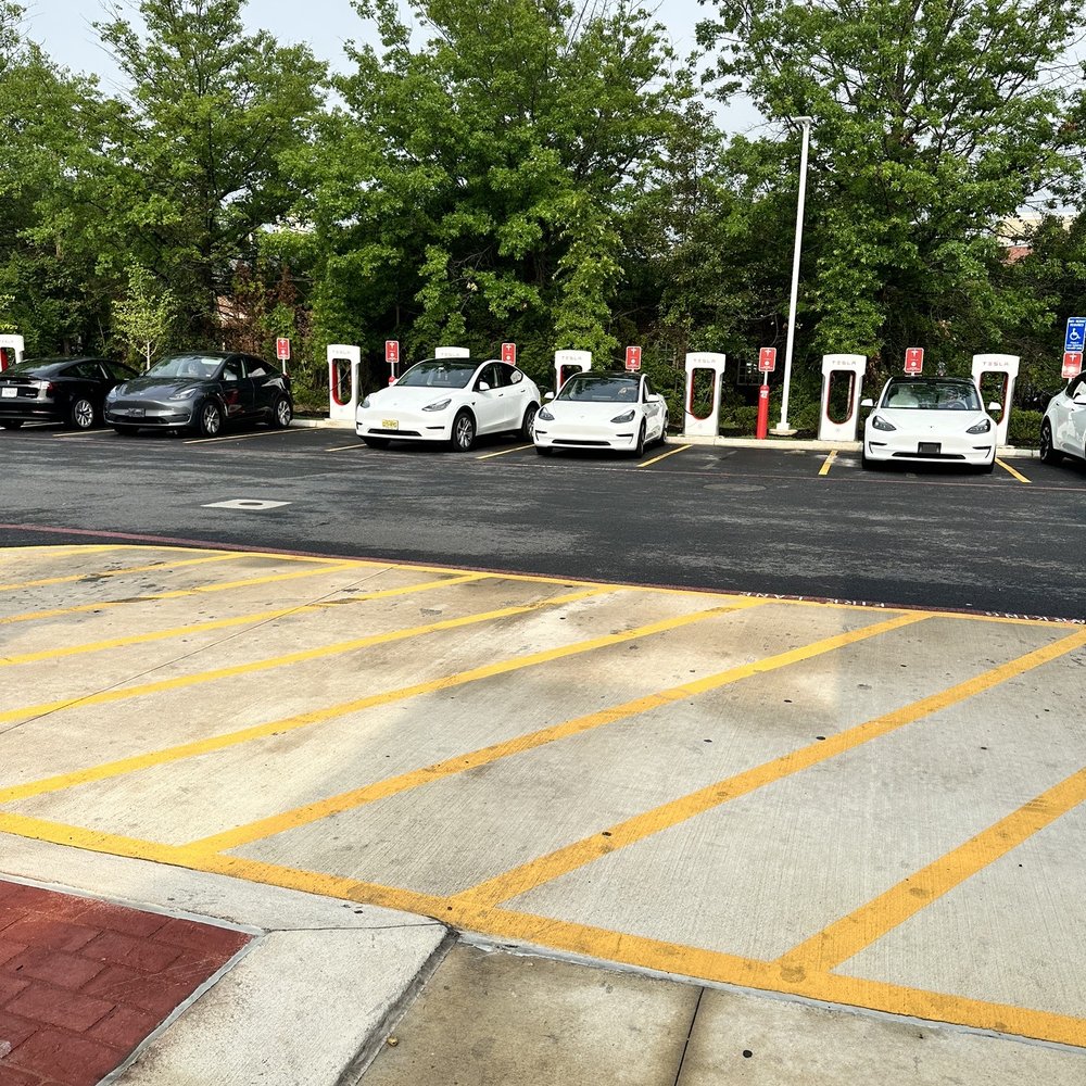 Tesla Supercharger - EV Charging Stations Near Me - Fairfax, Virginia Tesla Supercharger - EV Charging Stations Near Me - Fairfax, Virginia