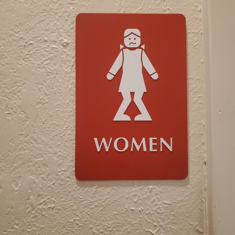Mi Casa Mexican Restaurant - Restroom sign - Mexican Near Me - Gainesville, Texas