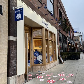 Levain Bakery - Bakeries Near Me - Chicago, Illinois