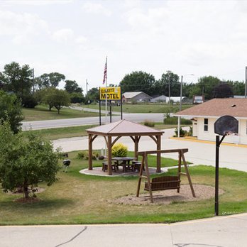 Hawkeye Motel - Hotels Near Me - Washington, Iowa Hawkeye Motel - Hotels Near Me - Washington, Iowa