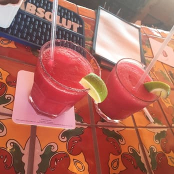 Alma Restaurant - Pomegranate margarita - Mexican Near Me - Brooklyn, New York