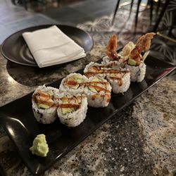 SHRIMP TEMPURA ROLL