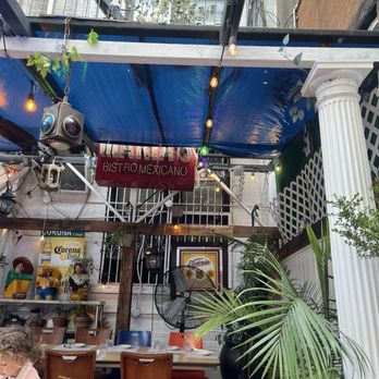 Maria's Bistro Mexicano - Back patio - Mexican Near Me - Brooklyn, New York