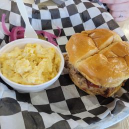 Pork sandwich with cheesy potatoes Pork sandwich with cheesy potatoes