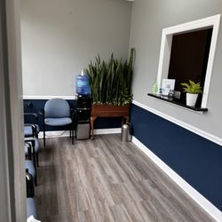 Khan Chiropractic Clinic - Lobby