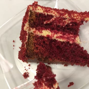 Shimura Pães e Doces - Delicia de red velvet!! - Bakeries Near Me - Paulista, SP Shimura Pães e Doces - Delicia de red velvet!! - Bakeries Near Me - Paulista, SP