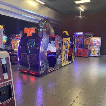 Cinemark San Antonio 16 - Arcade - Cinema Near Me - San Antonio, Texas Cinemark San Antonio 16 - Arcade - Cinema Near Me - San Antonio, Texas
