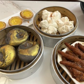 818 Shanghai - 28Steamed BBQ Pork Bun, 31Salted Egg Yolk Lava Buns, 8Puff Pastry Egg Tarts, 29Chicken Feets in Black Bean Sauce - Chinese Near Me - Boca Raton, Florida