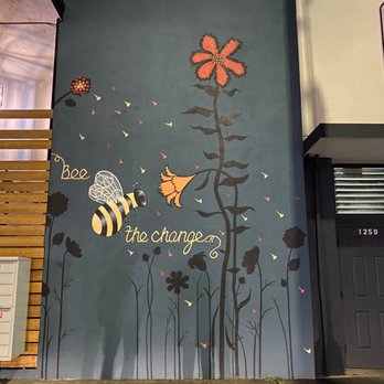 Americana Modern Hotel - Shadow play - Hotels Near Me - Redding, California Americana Modern Hotel - Shadow play - Hotels Near Me - Redding, California