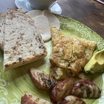 Cafe Dolce - Eggsided - Coffee & Tea Near Me - Solvang, California