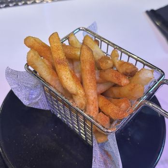 BLK SWAN - Truffle Pomme Frites - New American Near Me - Baltimore, Maryland