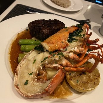 360 Restaurant - Canadian (New) Near Me - Toronto, Ontario