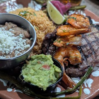 Tulum Mexican Kitchen - Mexican Near Me - Manteca, California