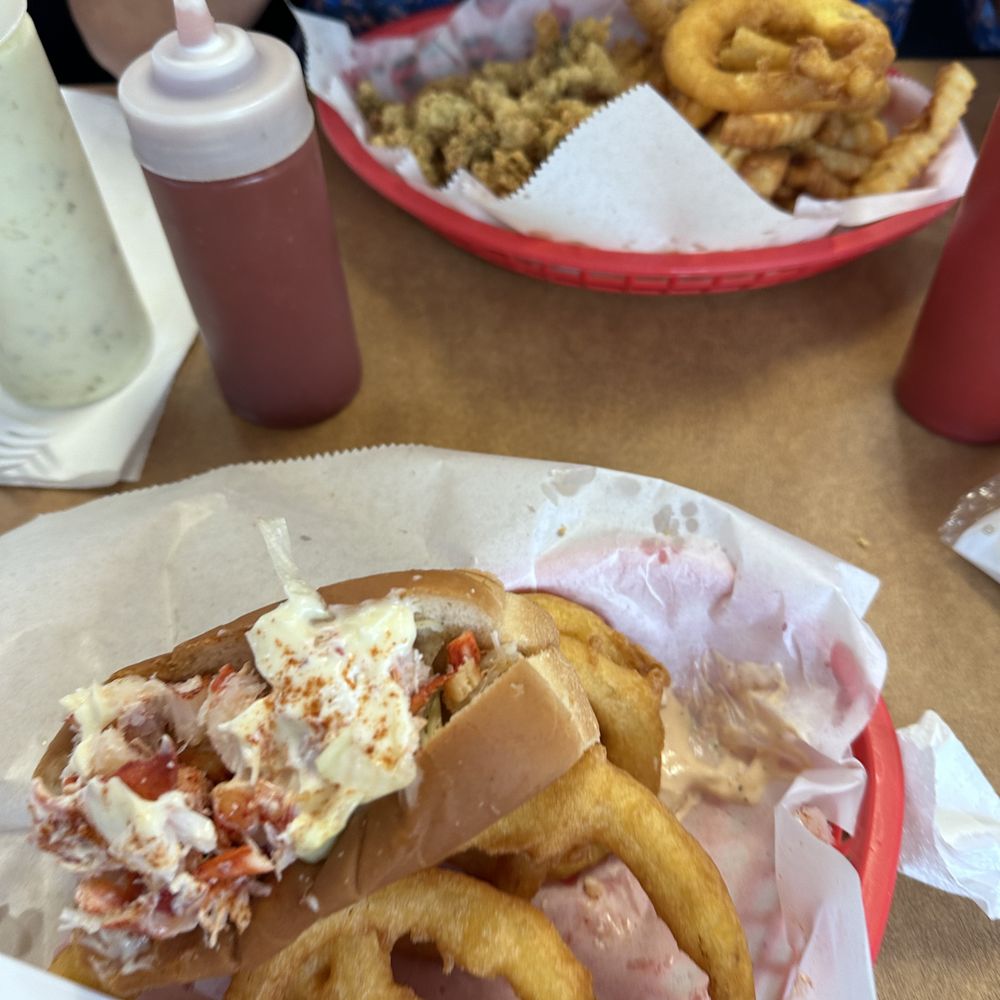 Lena's Seafood - Seafood Near Me - Silver Springs, Florida
