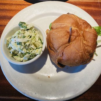 Charleston's - Roast beef and colesaw (coleslaw spicy!) - American Near Me - Tulsa, Oklahoma