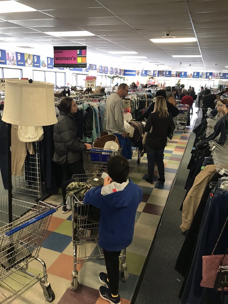 GOODWILL RETAIL STORE AND DONATION CENTER near 11411 Reisterstown Rd