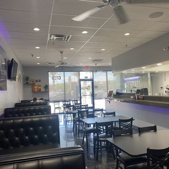 Straight Up Café - Inside - Hawaiian Near Me - Las Vegas, Nevada Straight Up Café - Inside - Hawaiian Near Me - Las Vegas, Nevada