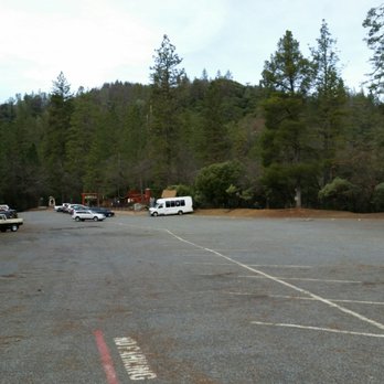 Lake Shasta Caverns - Ample parking spots! - Landmarks & Historical Buildings Near Me - Lakehead, California