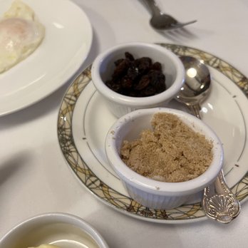 Cafe On Oak - Brown Sugar for Oatmeal - Breakfast & Brunch Near Me - Chicago, Illinois Cafe On Oak - Brown Sugar for Oatmeal - Breakfast & Brunch Near Me - Chicago, Illinois